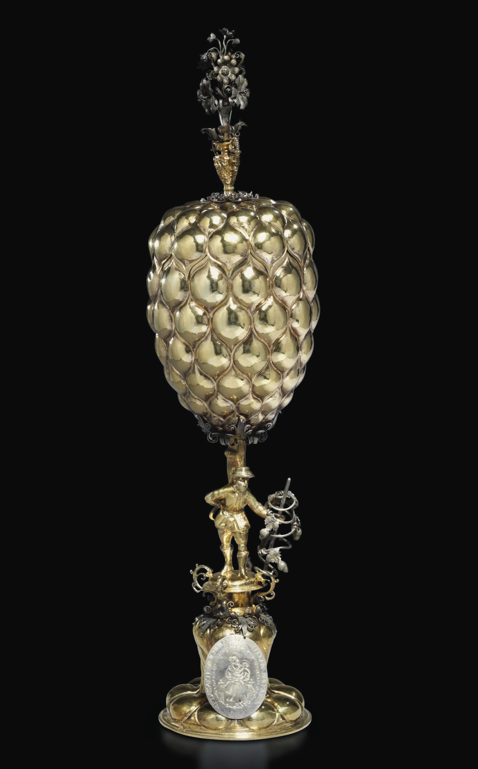 LA COUPE DE BEVENSEN
COUPE EN ARGENT ET VERMEIL