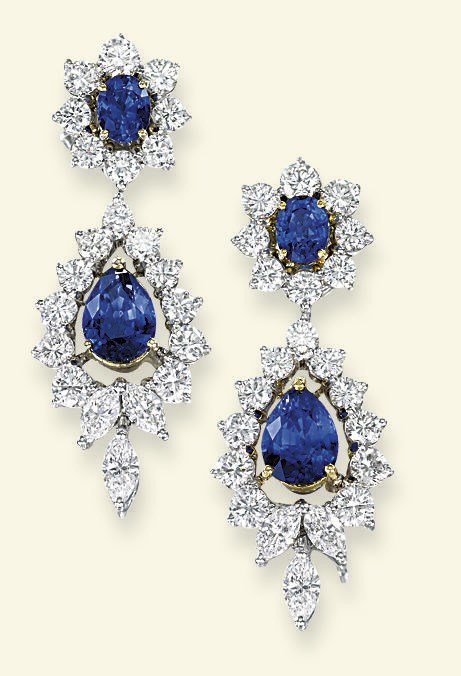 A PAIR OF SAPPHIRE AND DIAMOND EAR PENDANTS