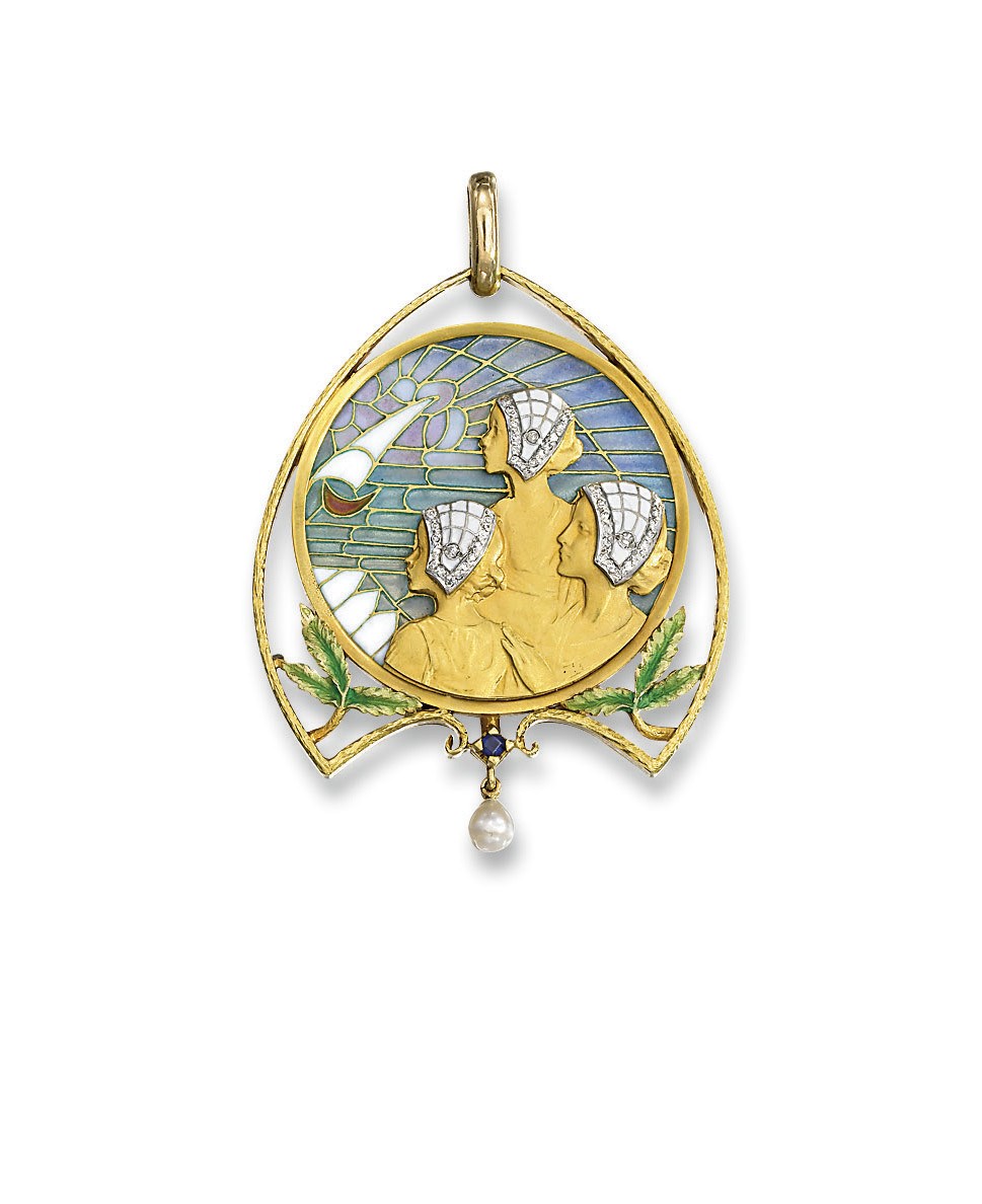AN ART NOUVEAU DIAMOND AND ENAMEL PENDANT, BY MASRIERA Y CARRERAS