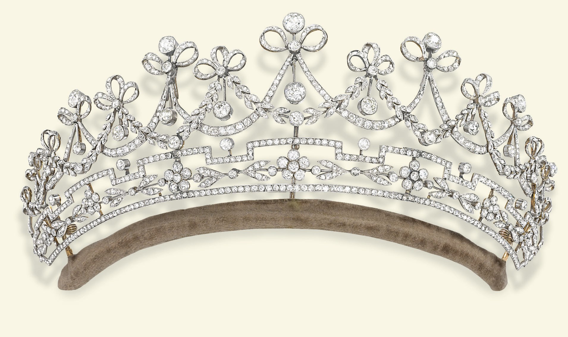 A BELLE EPOQUE DIAMOND TIARA