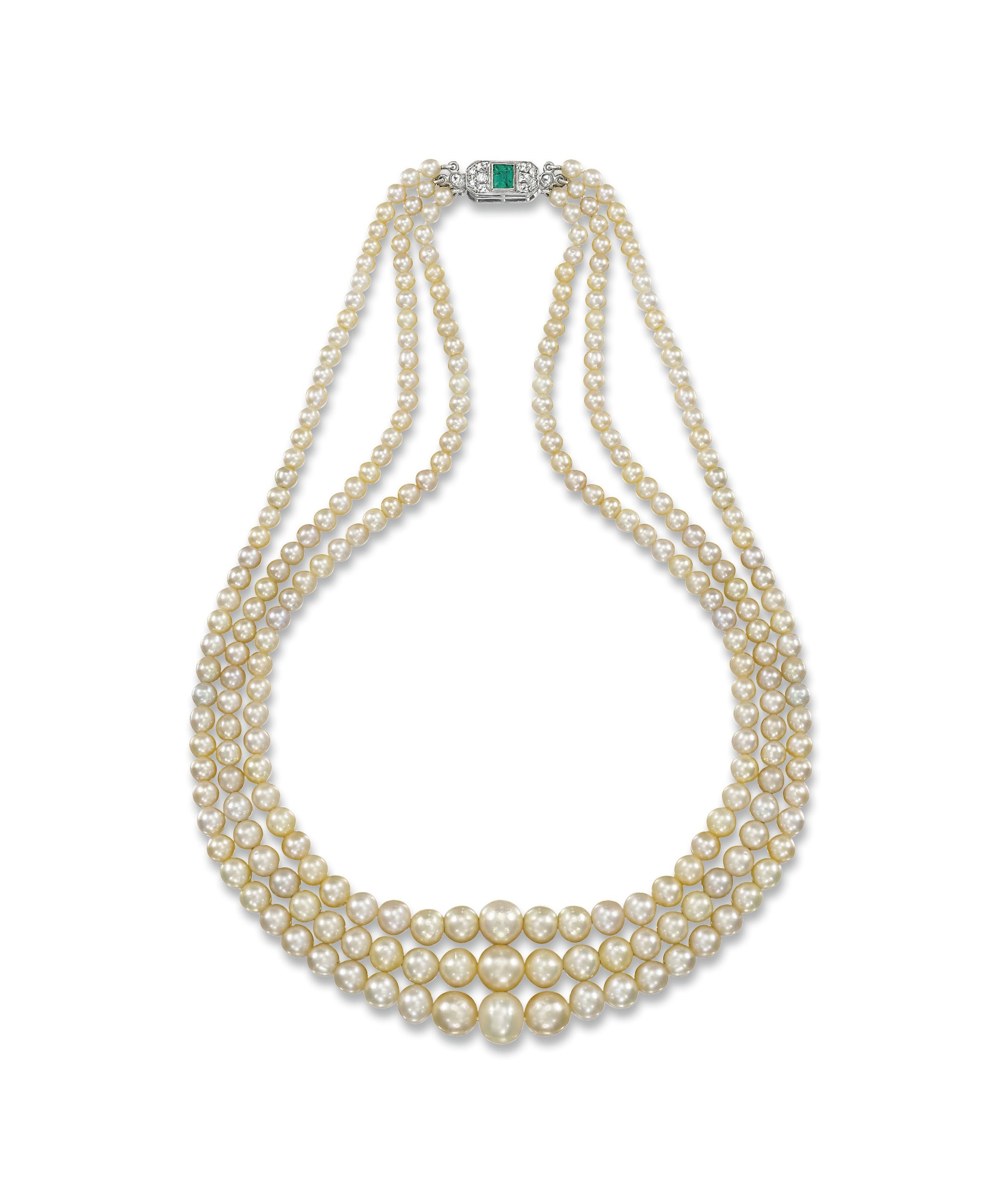 AN ART DECO NATURAL PEARL NECKLACE