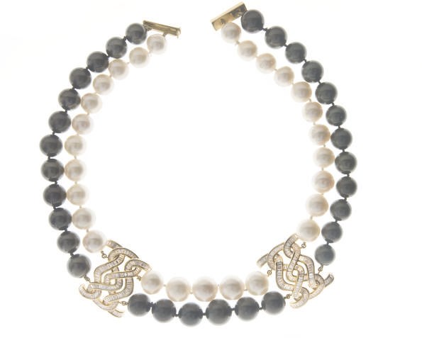 A CULTURED PEARL, DIAMOND AND 18K GOLD NECKLACE