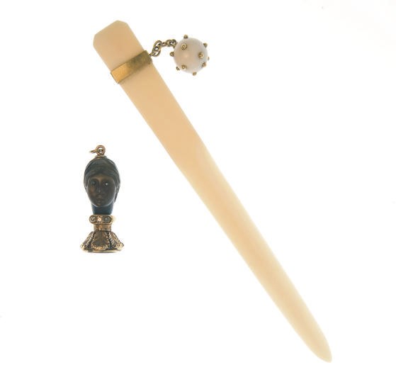 **A GROUP OF MULTI-GEM, DIAMOND AND GOLD ACCESSORIES
