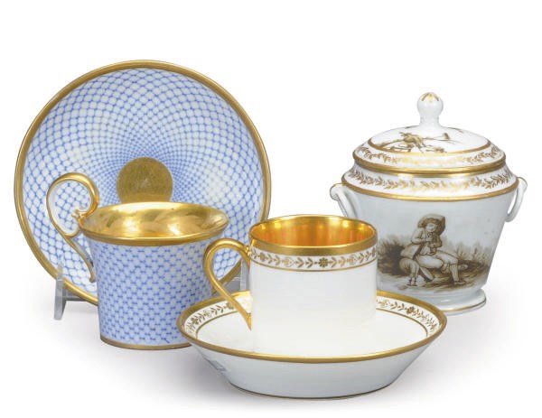A GROUP OF FRENCH PORCELAIN TEACUPS AND SAUCERS AND A SUGAR BOWL AND COVER,