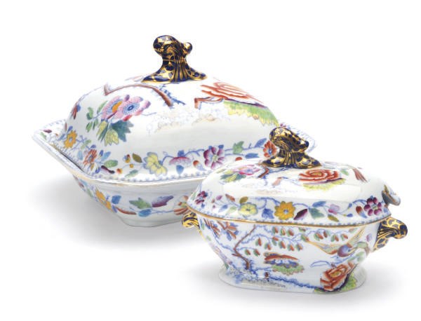 AN ENGLISH IRONSTONE PART DINNER SERVICE,
