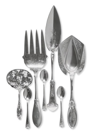A GROUP OF AMERICAN SILVER DESSERT SERVING PIECES,