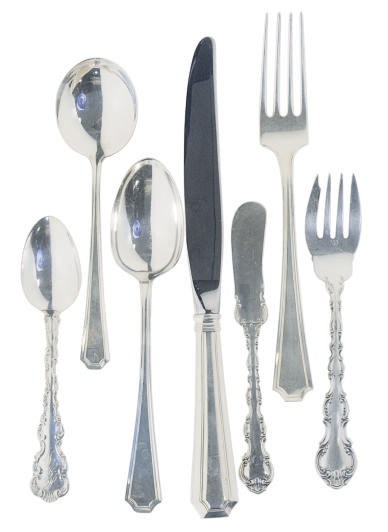AN ASSMEBLED AMERICAN SILVER FLATWARE PART SERVICE,