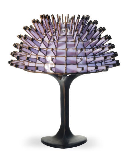 AN AMERICAN LEADED GLASS AND BRONZE TABLE LAMP,