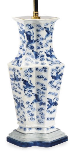 A PAIR OF CHINESE PORCELAIN BLUE AND WHITE VASES MOUNTED AS A LAMPS,