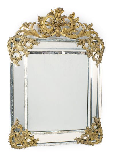 A FRENCH GILT-COMPOSITION MOUNTED WALL MIRROR,