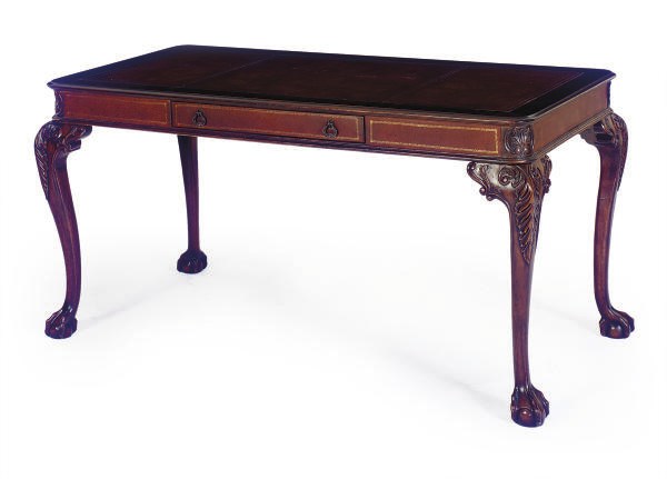 A MAHOGANY LIBRARY TABLE,