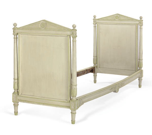 A FRENCH CREAM AND GREEN-PAINTED LIT D'ALCOVE,