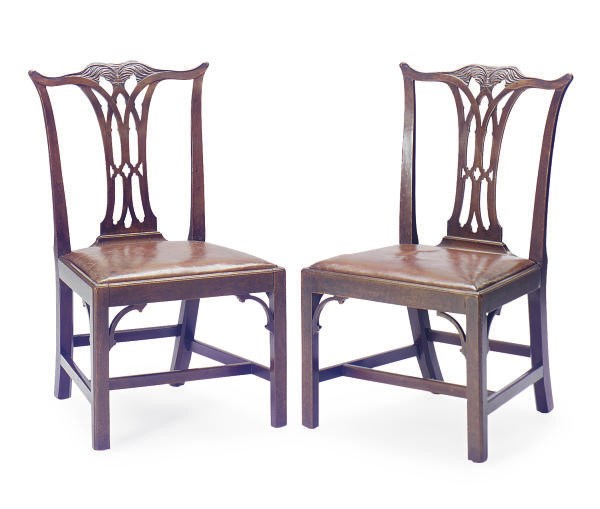 A SET OF SIX ENGLISH MAHOGANY SIDE CHAIRS,