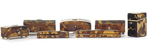 FIVE REGENCY TORTOISESHELL SNUFF BOXES**,