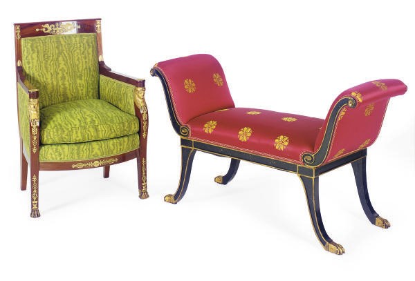 AN EBONIZED AND PARCEL-GILT WINDOW BENCH,