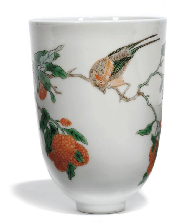 A CHINESE FAILLE VERTE TALL BEAKER CUP