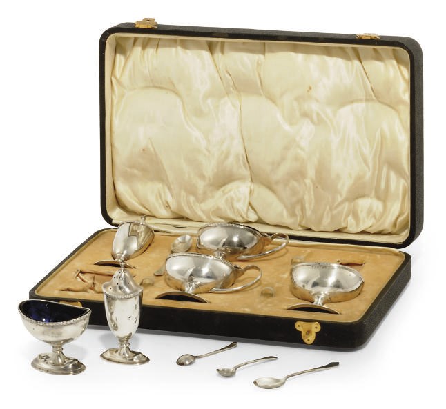 AN EDWARDIAN SIX-PIECE SILVER CONDIMENT SET