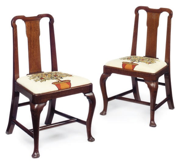 A PAIR OF GEORGE I WALNUT DINING CHAIRS