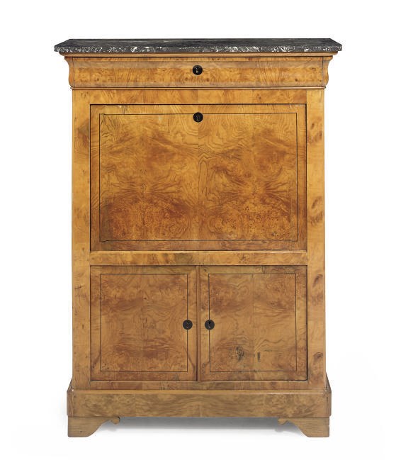 A NORTH EUROPEAN BURR ASH SECRETAIRE A ABBATANT