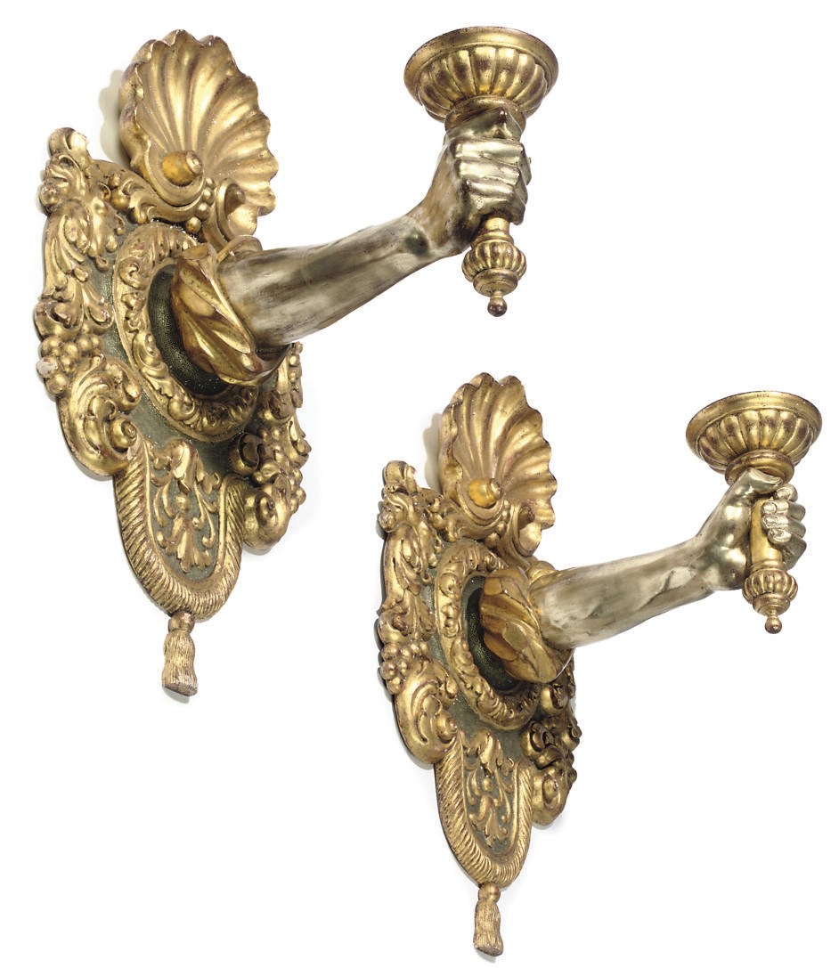 A PAIR OF ITALIAN GILTWOOD WALL LIGHTS
