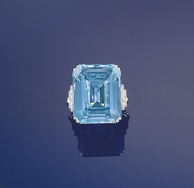An aquamarine and diamond ring