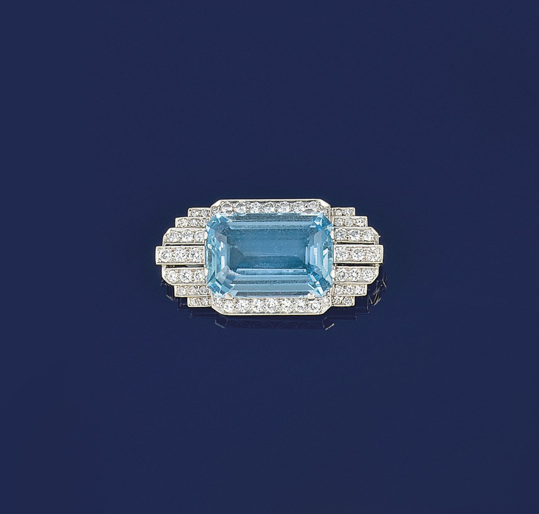 An Art Deco aquamarine and diamond brooch
