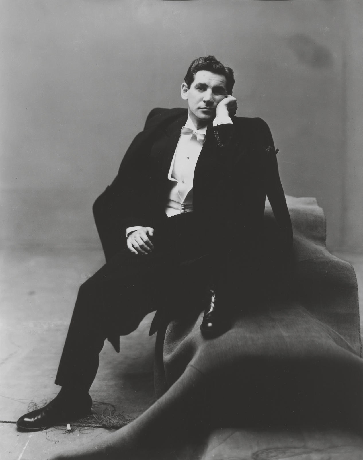 IRVING PENN (B. 1917)