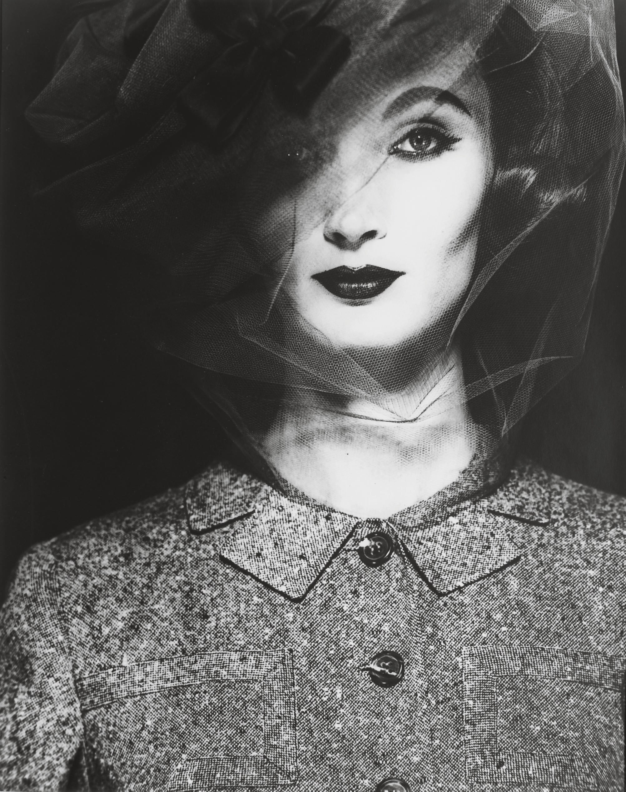 ERWIN BLUMENFELD (1897-1969)