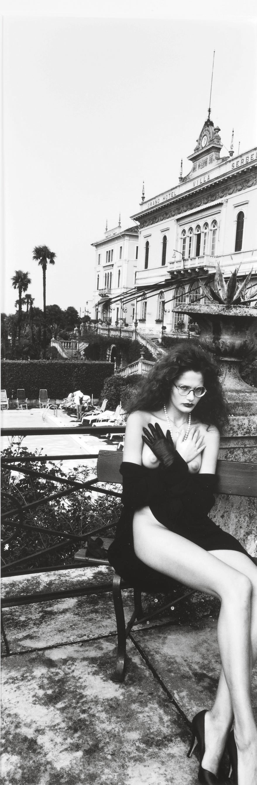 HELMUT NEWTON (1920-2004)