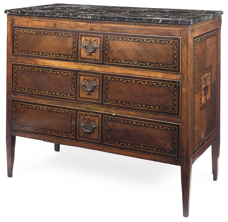 AN ITALIAN WALNUT FRUITWOOD CEDAR AND MARQUETRY COMMODE