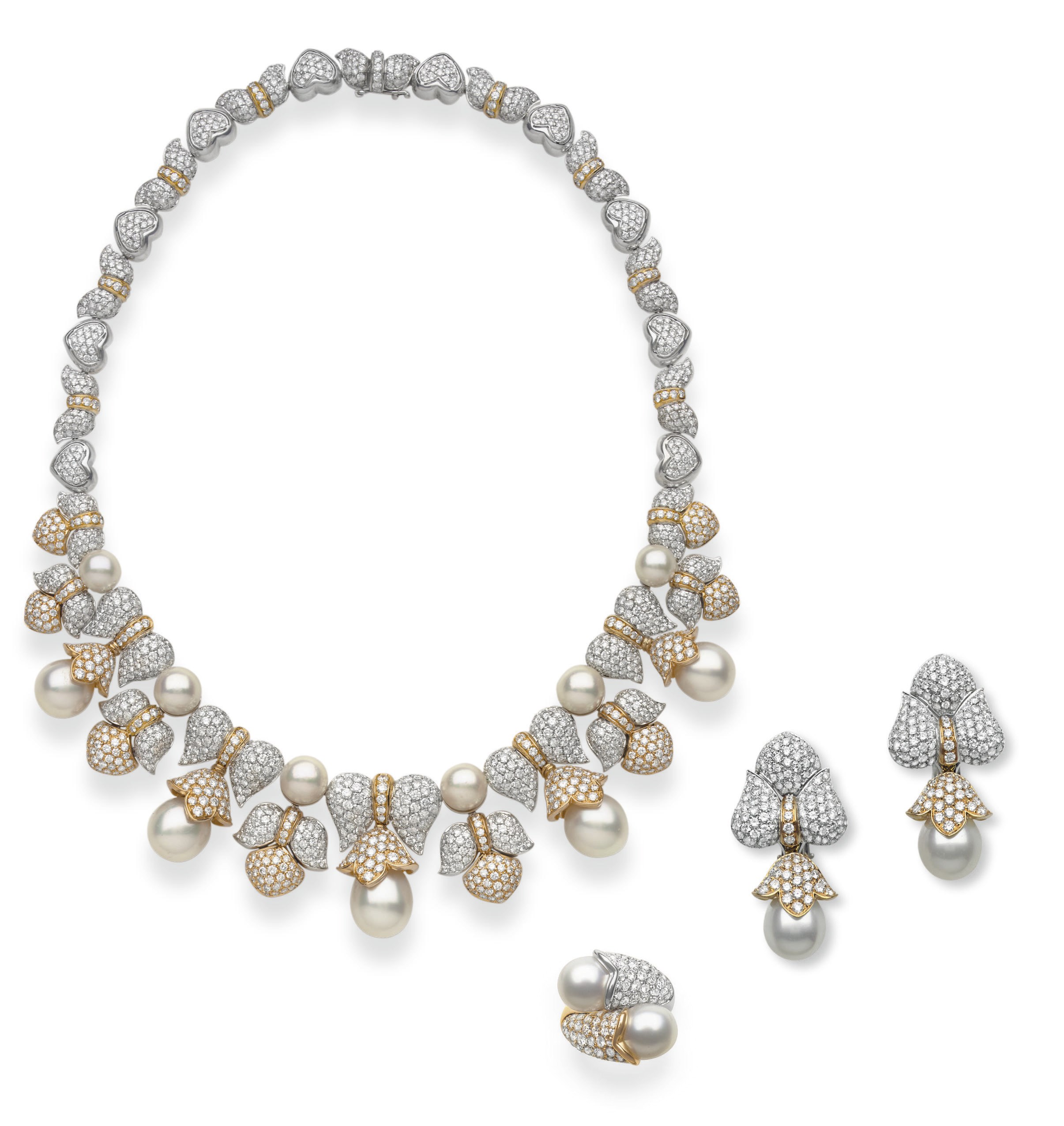 A SUITE OF DIAMOND AND CULTURED PEARL JEWELRY