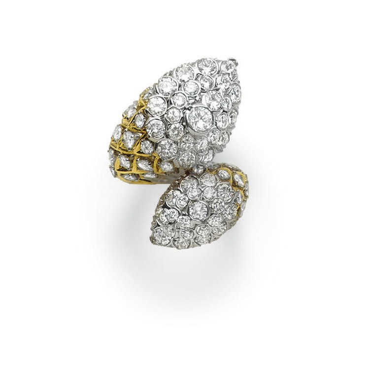 A DIAMOND AND GOLD RING, BY DAVID WEBB