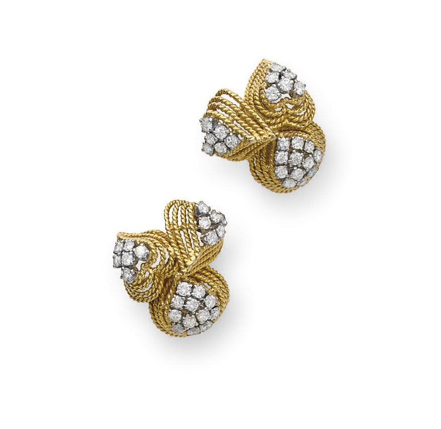 A PAIR OF DIAMOND EAR CLIPS, BY DAVID WEBB
