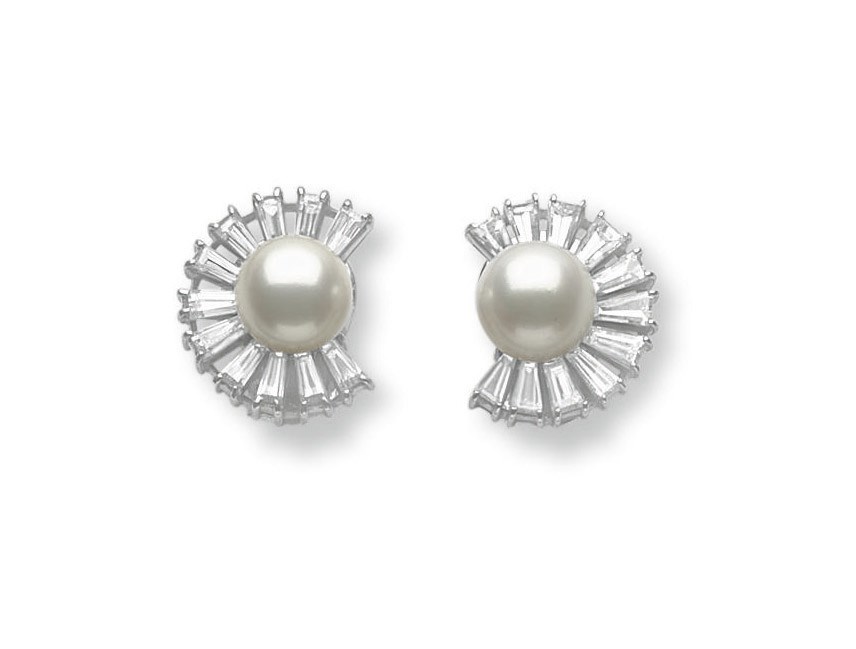 A PAIR OF CULTURED PEARL AND DIAMOND EAR CLIPS, BY VAN CLEEF & ARPELS