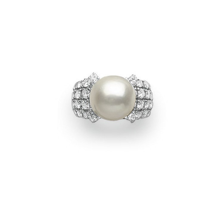 A CULTURED PEARL AND DIAMOND RING, BY DAVID WEBB