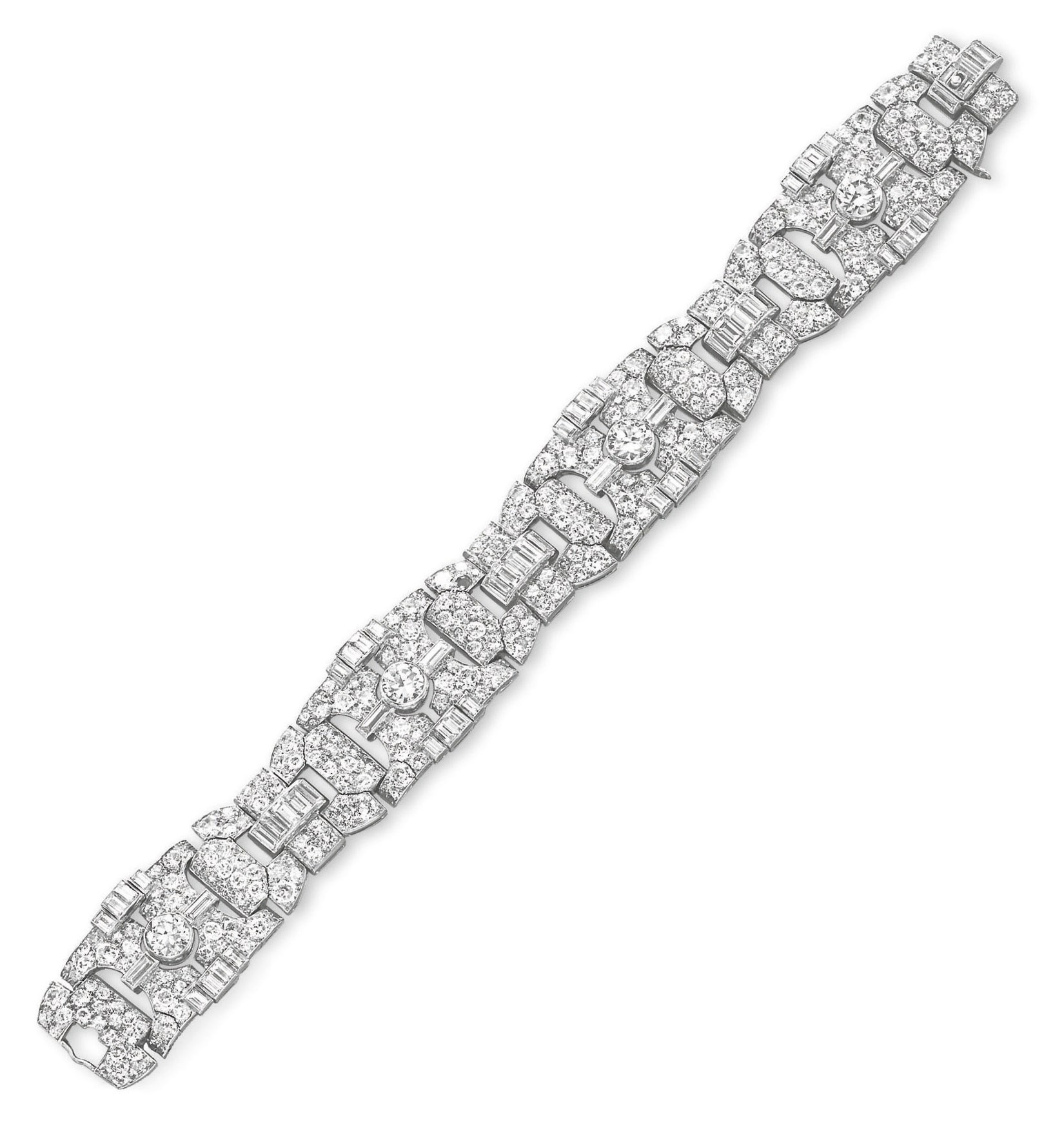 AN ART DECO DIAMOND BRACELET