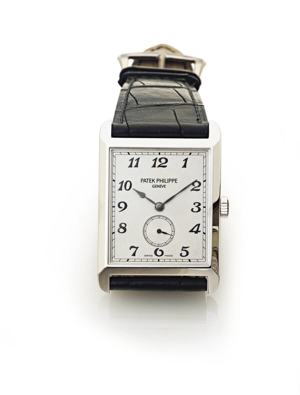 PATEK PHILIPPE. A FINE AND LARGE 18K WHITE GOLD WRISTWATCH WITH BREGUET NUMERALS