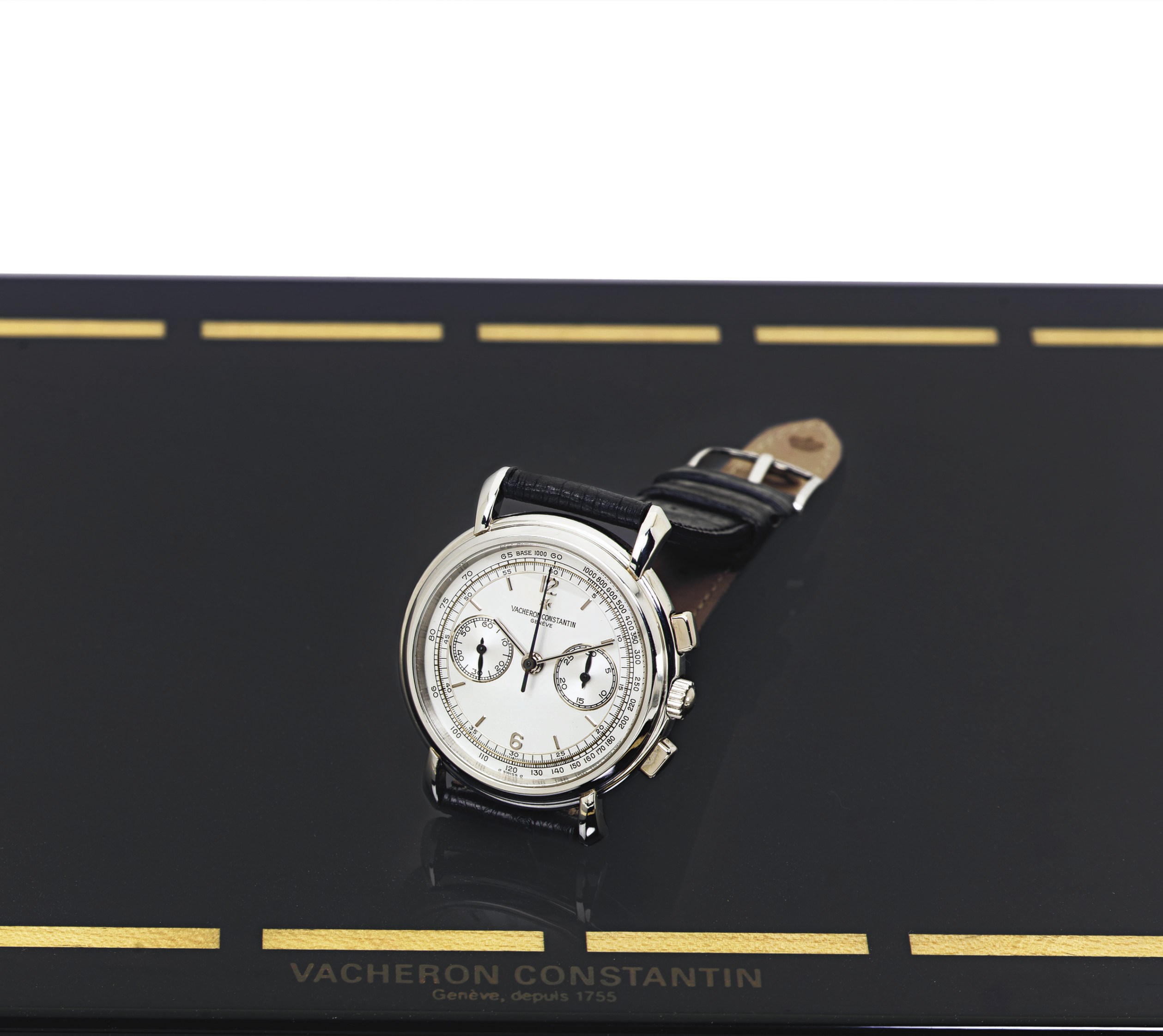 VACHERON CONSTANTIN. A FINE PLATINUM CHRONOGRAPH WRISTWATCH