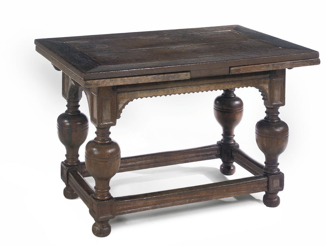 A DUTCH OAK DRAW-LEAF TABLE