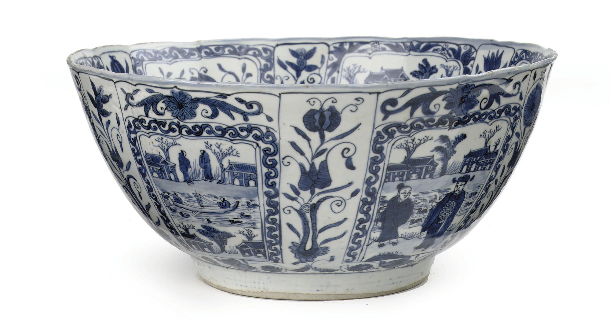 A Chinese Transitional blue and white large bowl