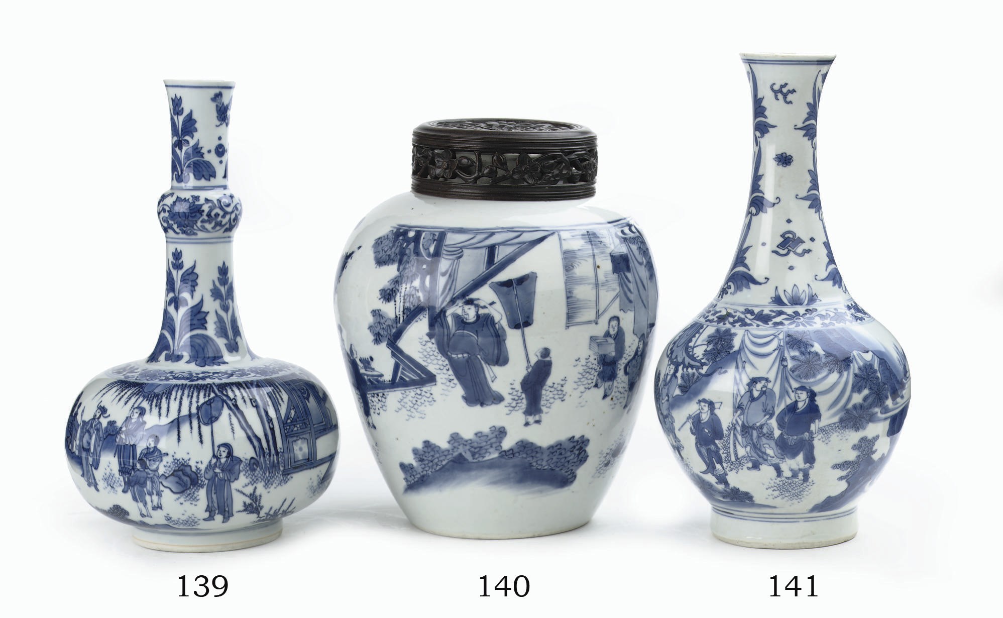 A Chinese Transitional blue and white bottle vase
