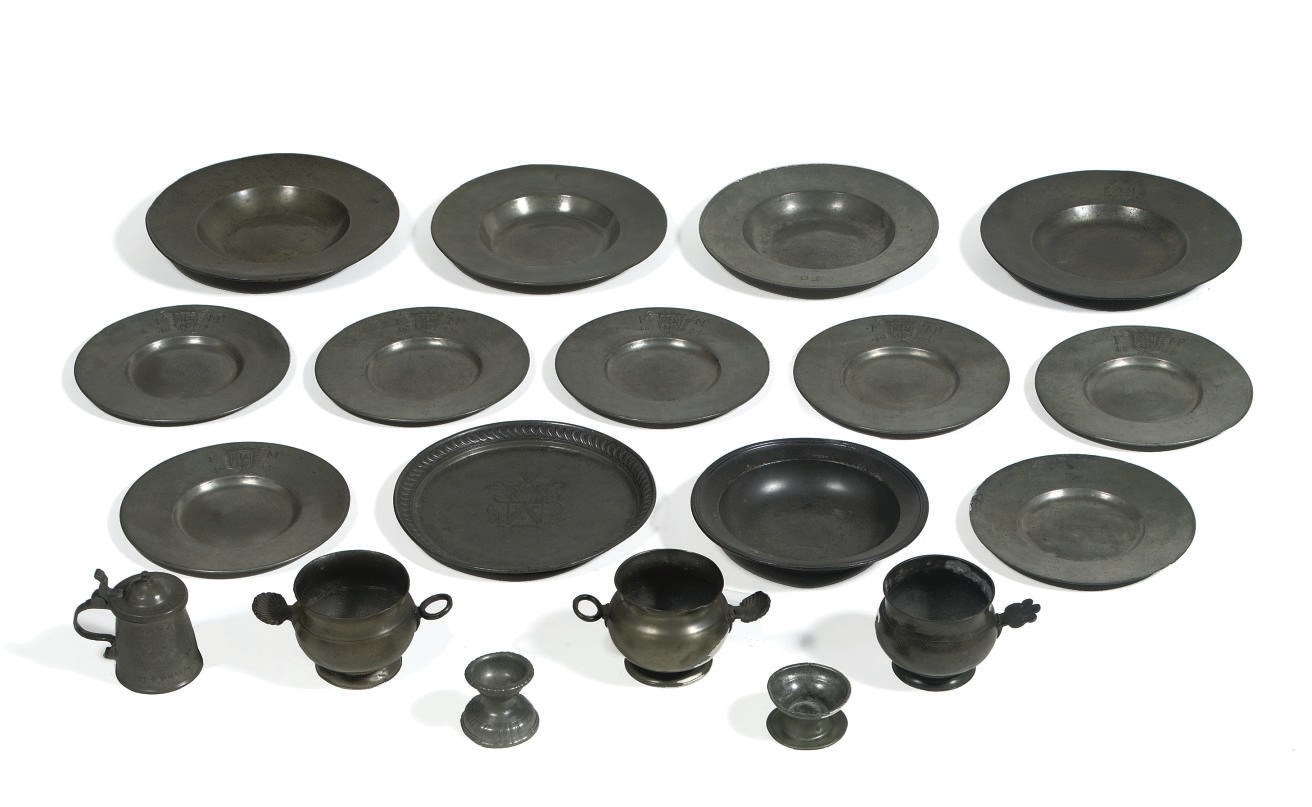 A COLLECTION PEWTER OBJECTS