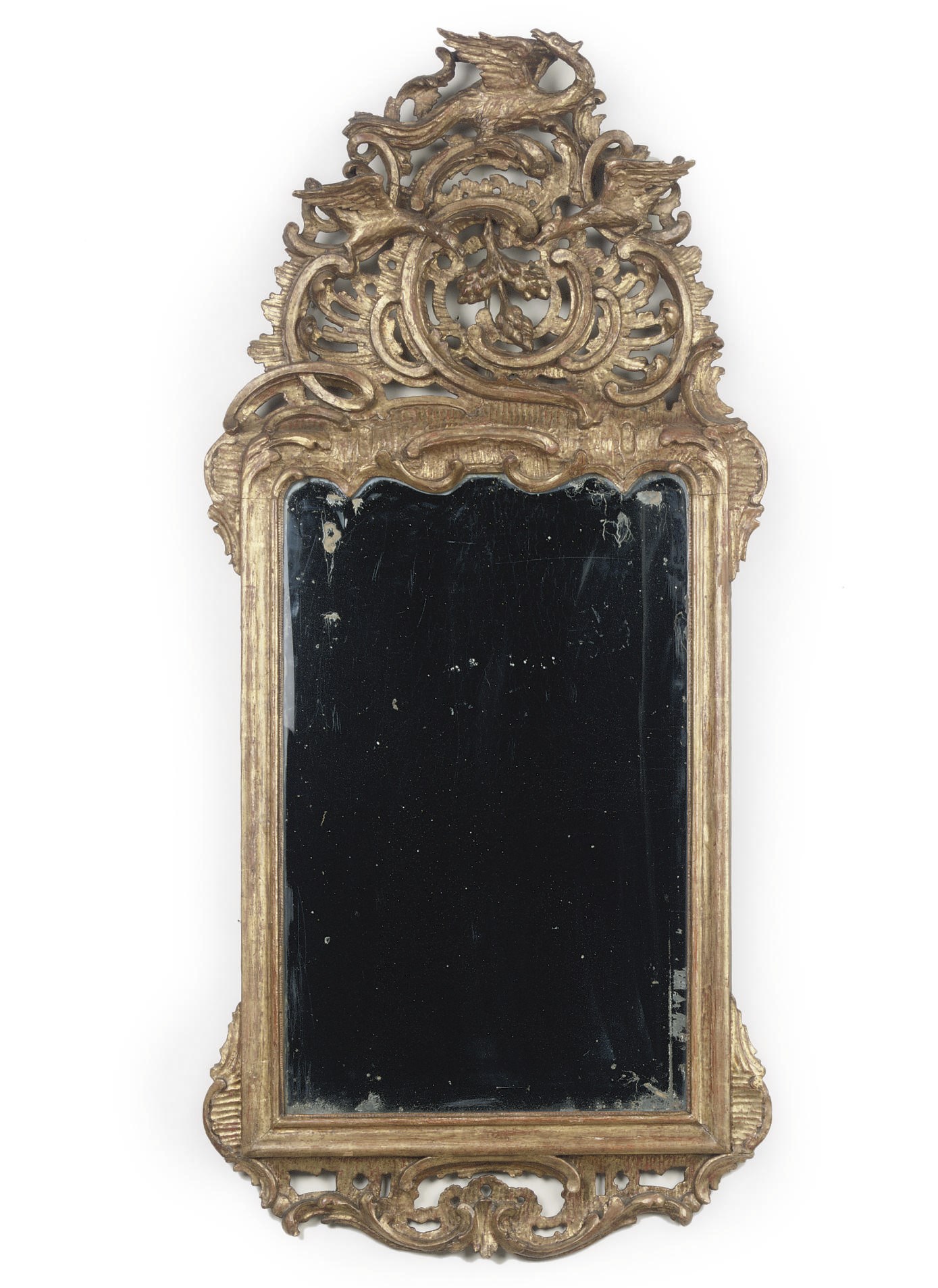 A GERMAN GILTWOOD MIRROR