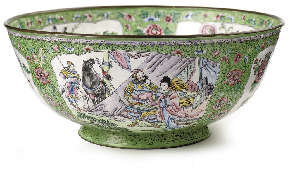 A Chinese Canton enamel bowl