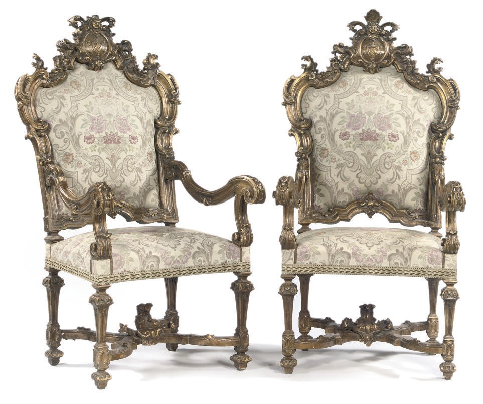 A PAIR OF ITALIAN GILTWOOD ARMCHAIRS