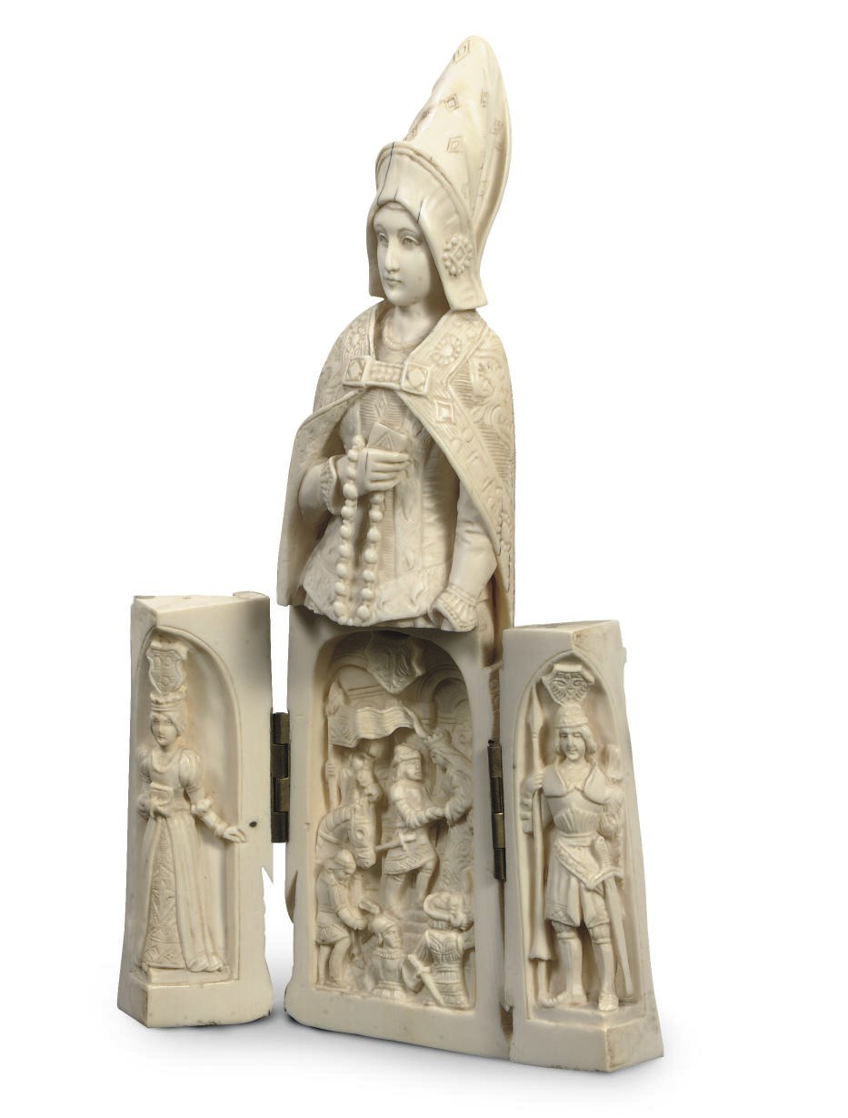 A DIEPPE IVORY TRIPTYCH MODELLED AS A FEMALE FIGURE