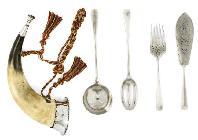 A VICTORIAN SCOTTISH SILVER-MOUNTED HUNTING HORN
