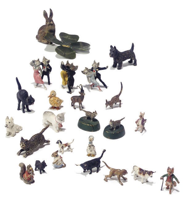 A COLLECTION OF AUSTRIAN MINIATURE BRONZE NOVELTY ANIMALS
