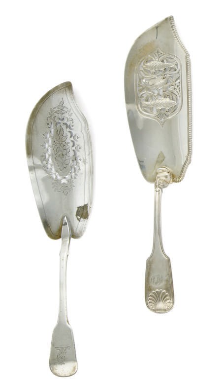 A GEORGE III SILVER FISH SLICE