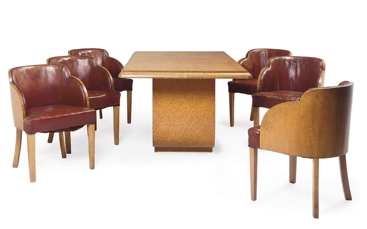 AN ART DECO SATIN-BIRCH DINING TABLE